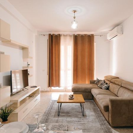 Rs Place 1-Bedroom Apartment Tirana Exterior foto