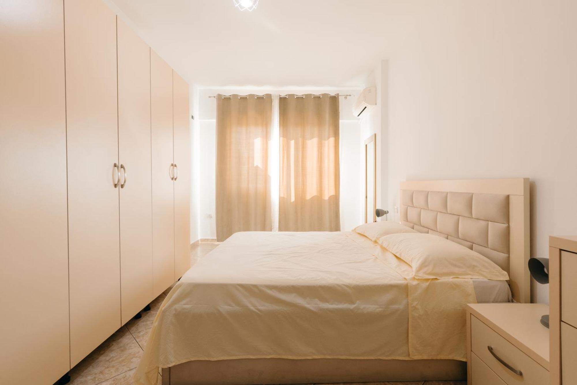 Rs Place 1-Bedroom Apartment Tirana Exterior foto